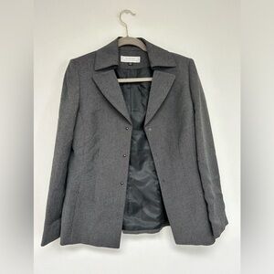 Tahari Gray Women's blazer size 10 snap buttons